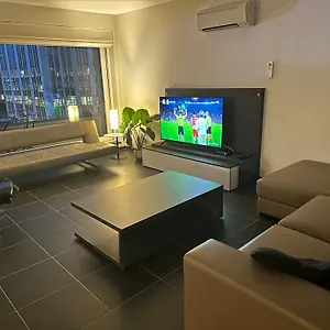 Appartement In Heart Of With Balcony View, Bruxelles